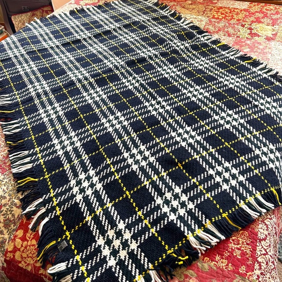 John Branigan branigan weavers handmade 100% wool Boyne Tartan Ecru Throw